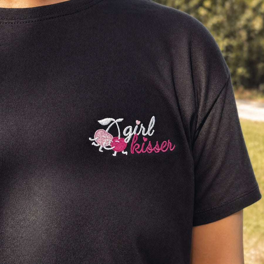 Teesh Girl Kisser